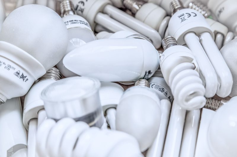 How to choose a smart bulb — different light bulb types and shapes