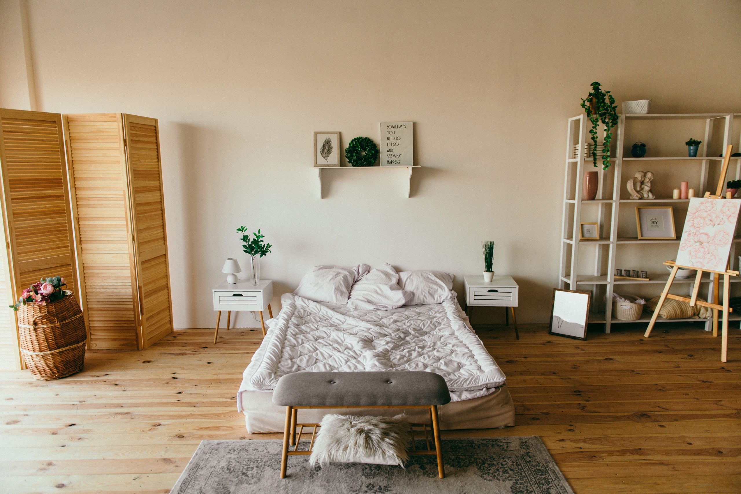 Best rooms for smart lighting - warm ambient lighting in a cozy home